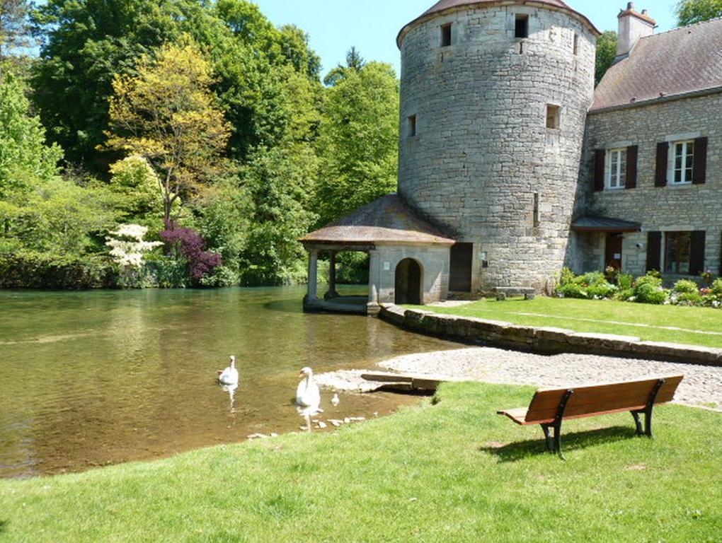 Le Gite Du Petit Lavoir Bèze 部屋 写真