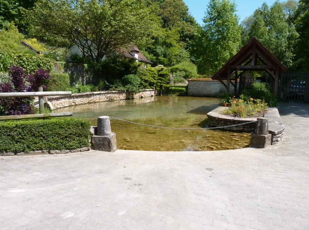 Le Gite Du Petit Lavoir Bèze 部屋 写真